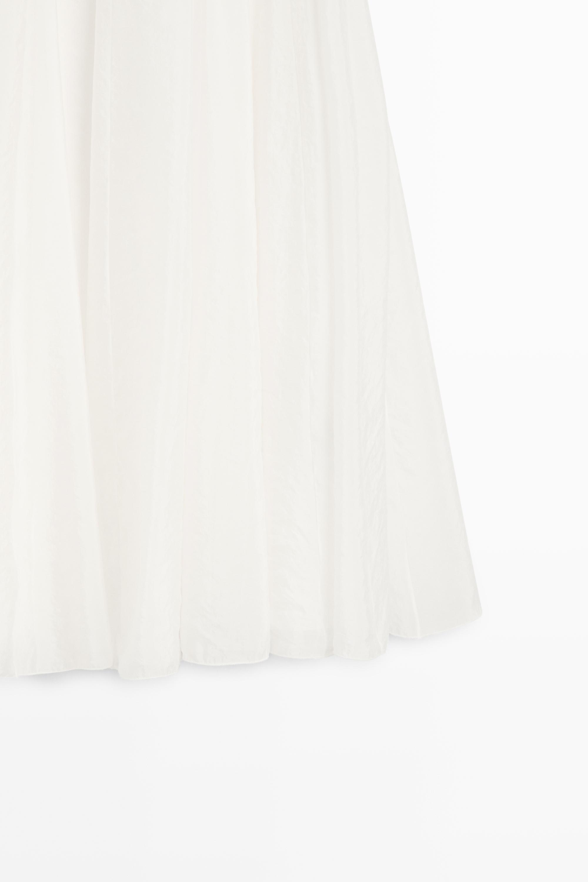 Flowy flared midi skirt